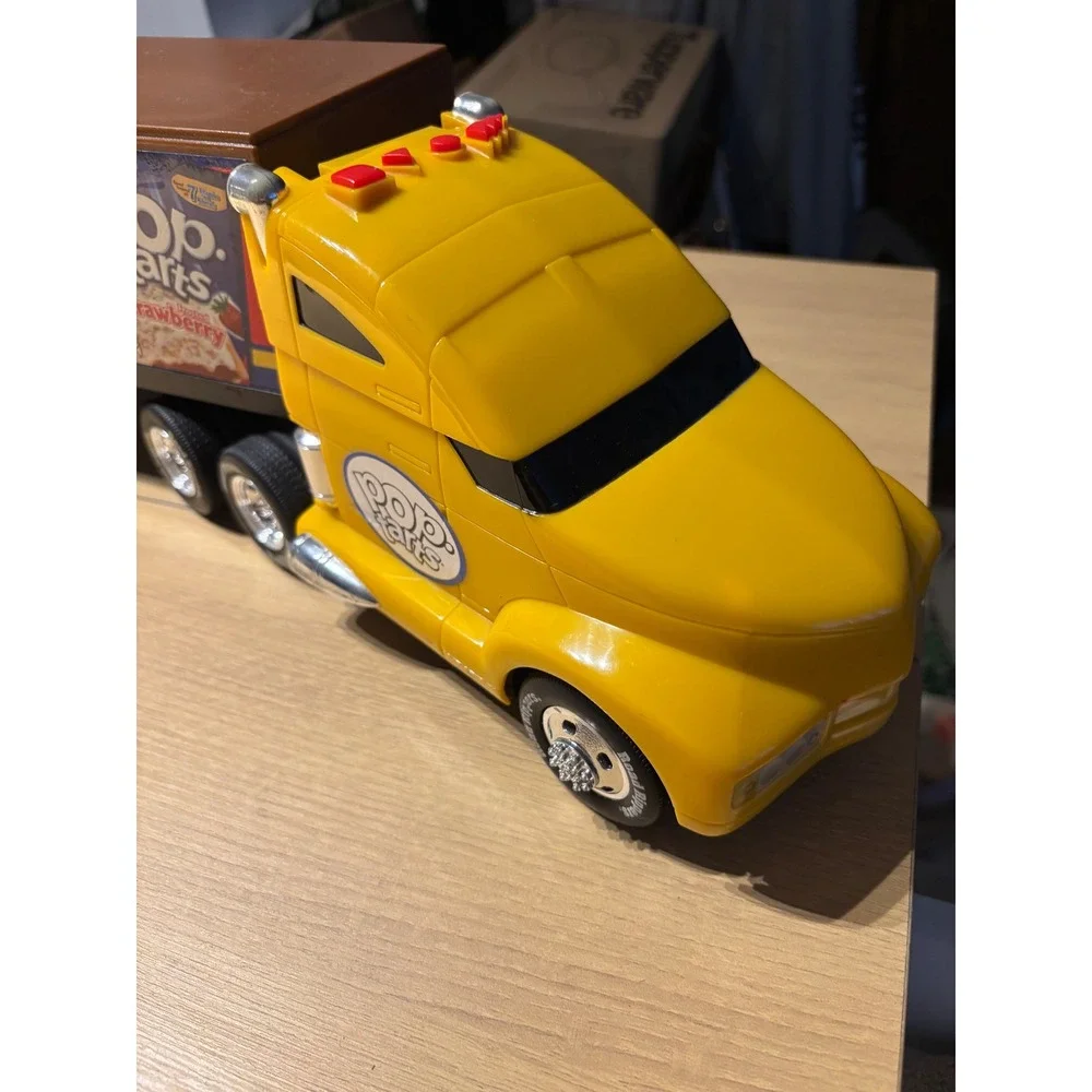 Vintage Kellogg's Pop-Tarts Road Rippers Semi Truck Toy Trailer Lights